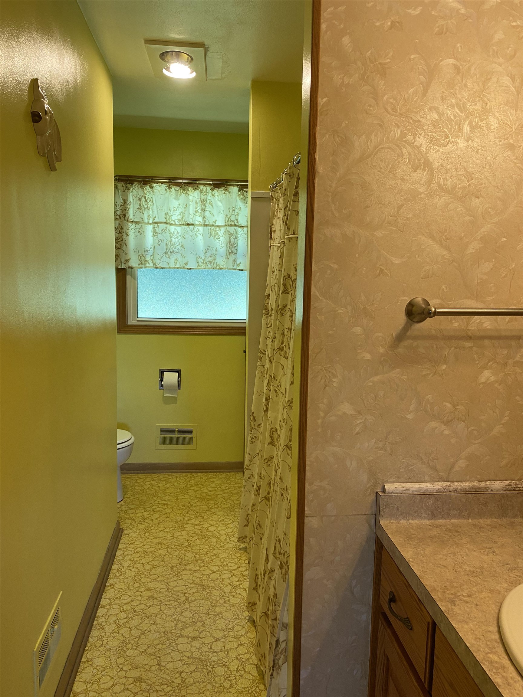 4258 Pleasant Hill Road Richfield, WI 53076 - Photo 16 of 31