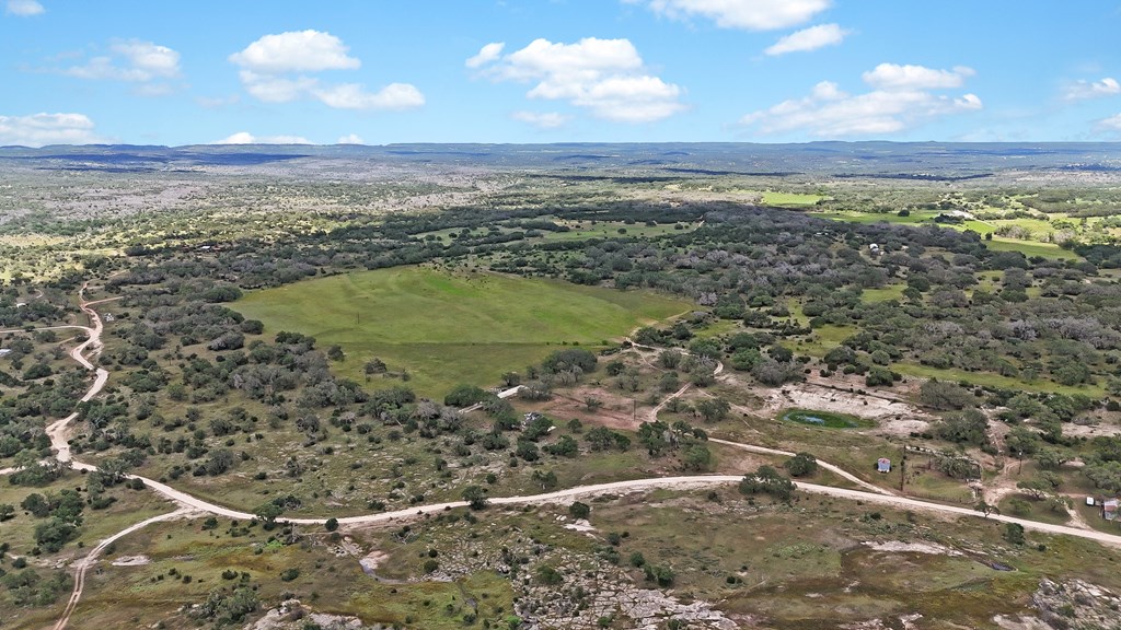 2000-2018 Ranch Road 2721 Fredericksburg, TX 78624 - Photo 6 of 19