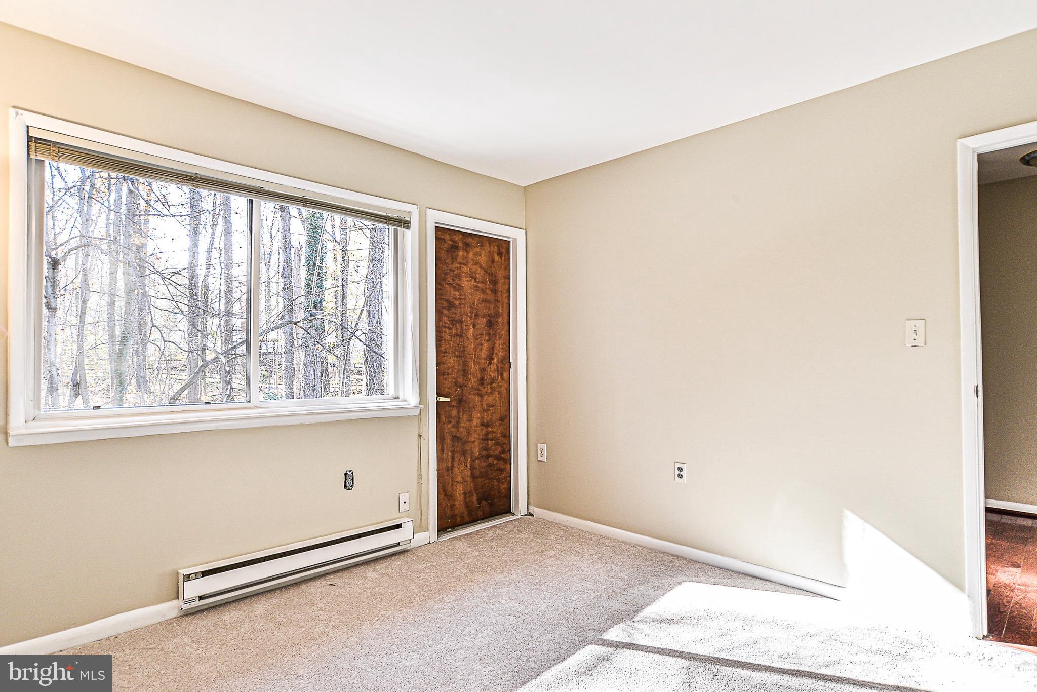 2430 Cloudcroft Square Reston, VA 20191 - Photo 14 of 27 Second bedroom