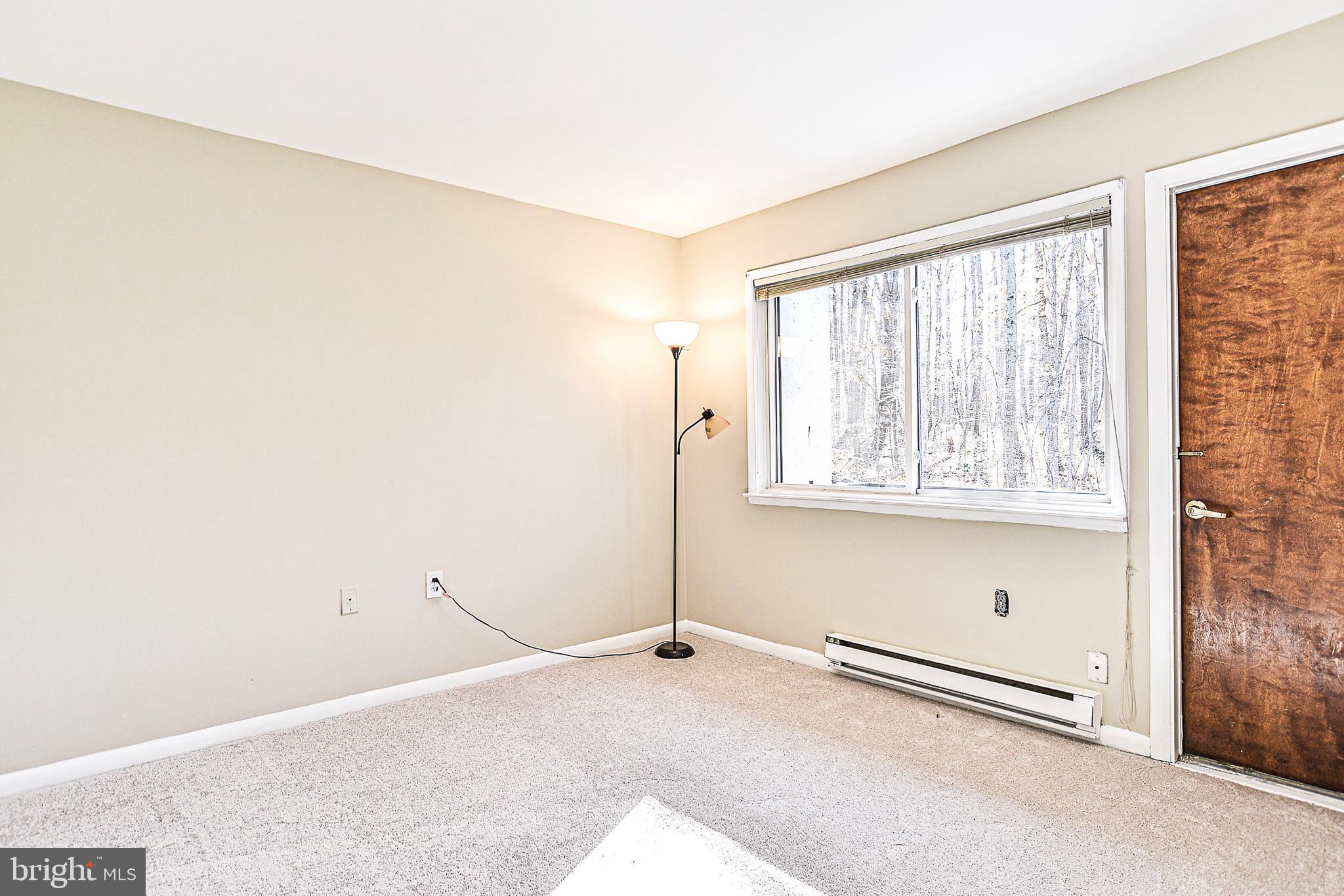 2430 Cloudcroft Square Reston, VA 20191 - Photo 15 of 27 Walkout to the upper floor balcony!