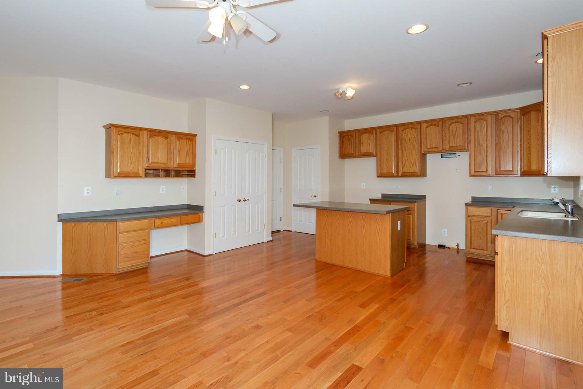 112 Short Ln Road Westminster, MD 21157 - Photo 10 of 29 Kitchen