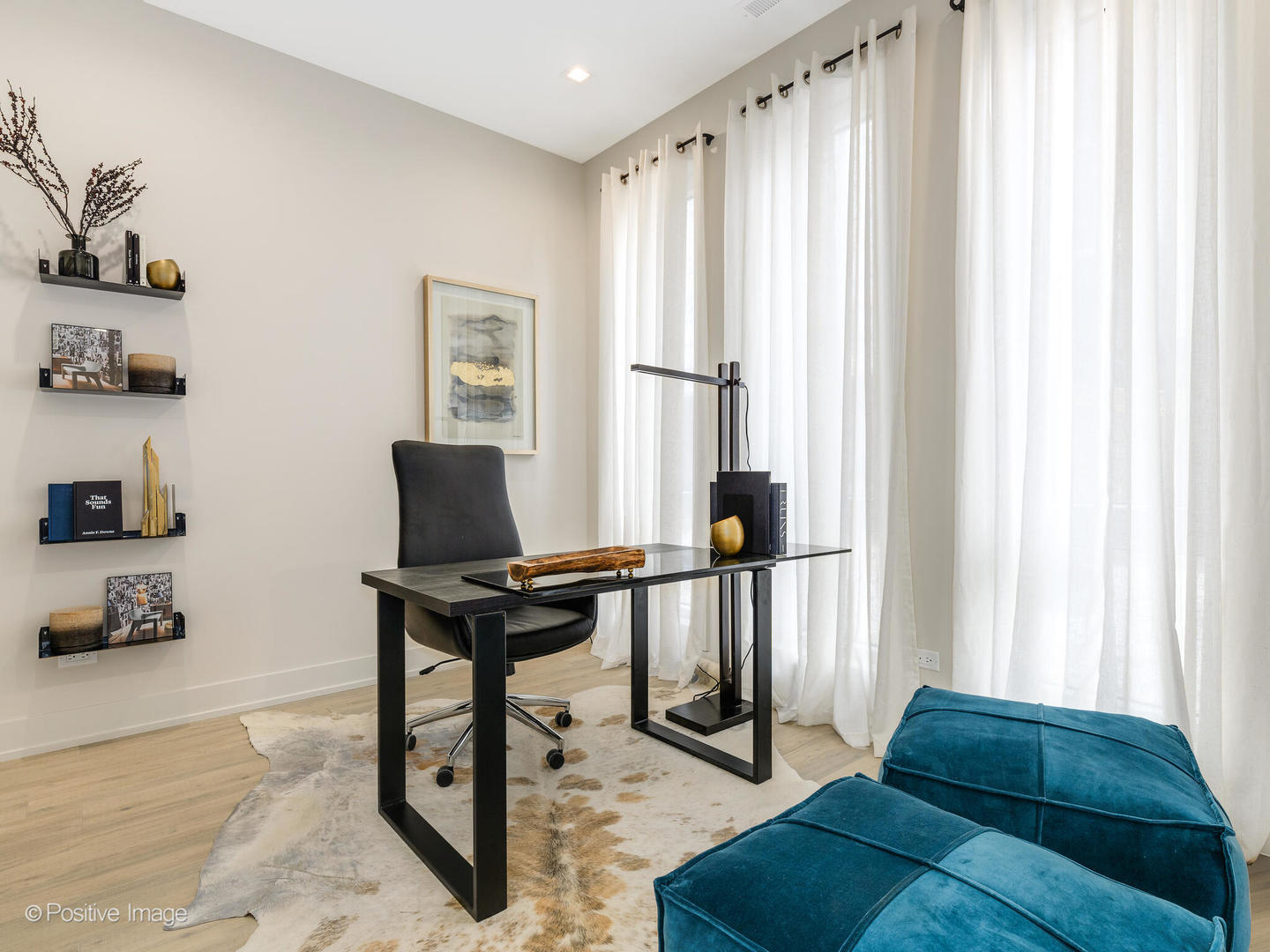 4232 West Belmont Avenue, Unit 6 Chicago, IL 60641 - Photo 21 of 24 a workspace with furniture and a window