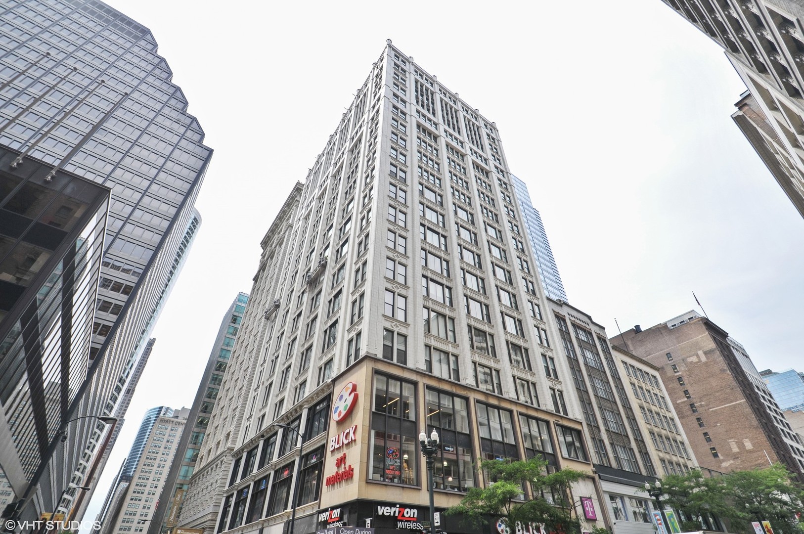 8 West Monroe Street, Unit 903 Chicago, IL 60603 - Photo 2 of 17