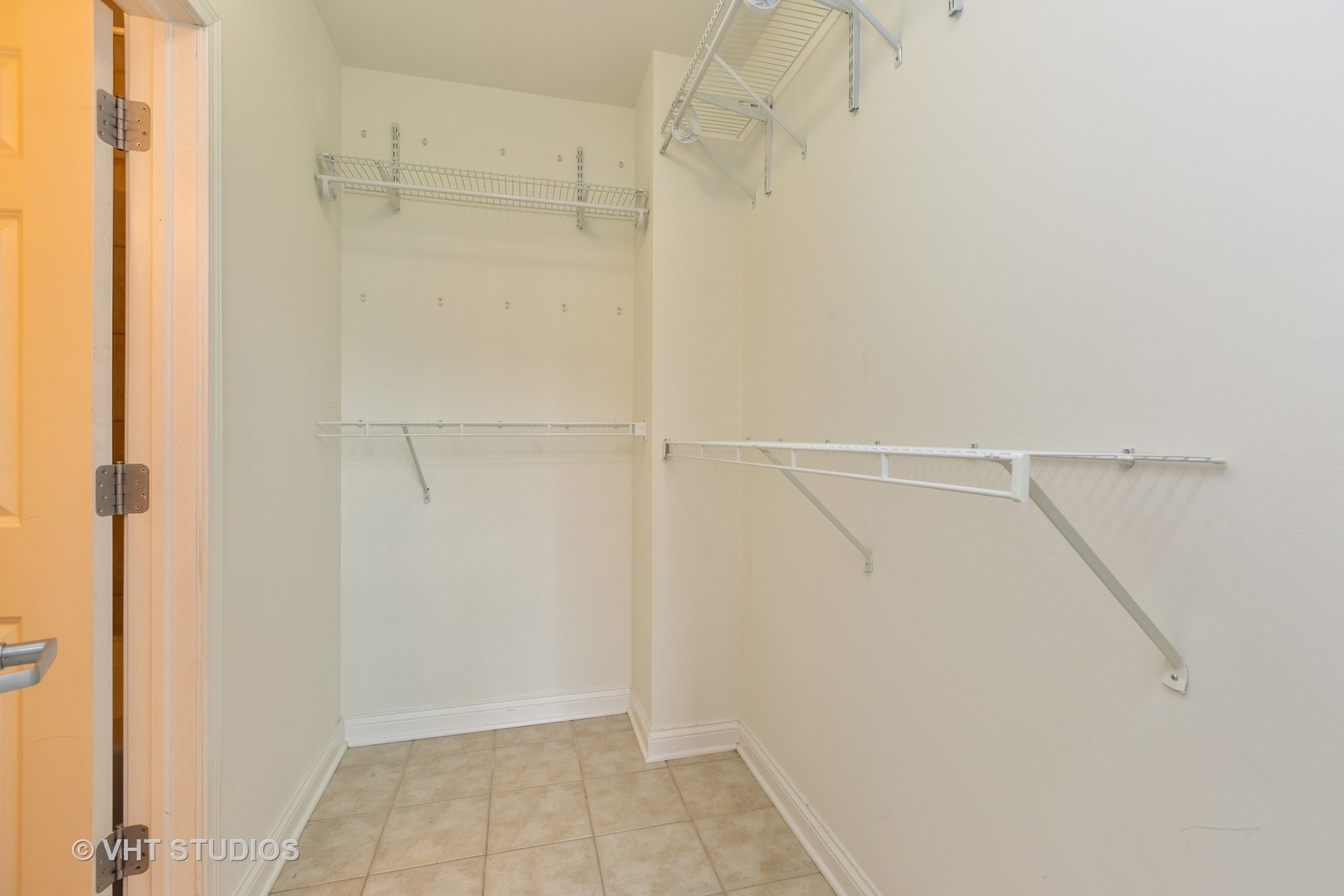 8 West Monroe Street, Unit 903 Chicago, IL 60603 - Photo 8 of 17