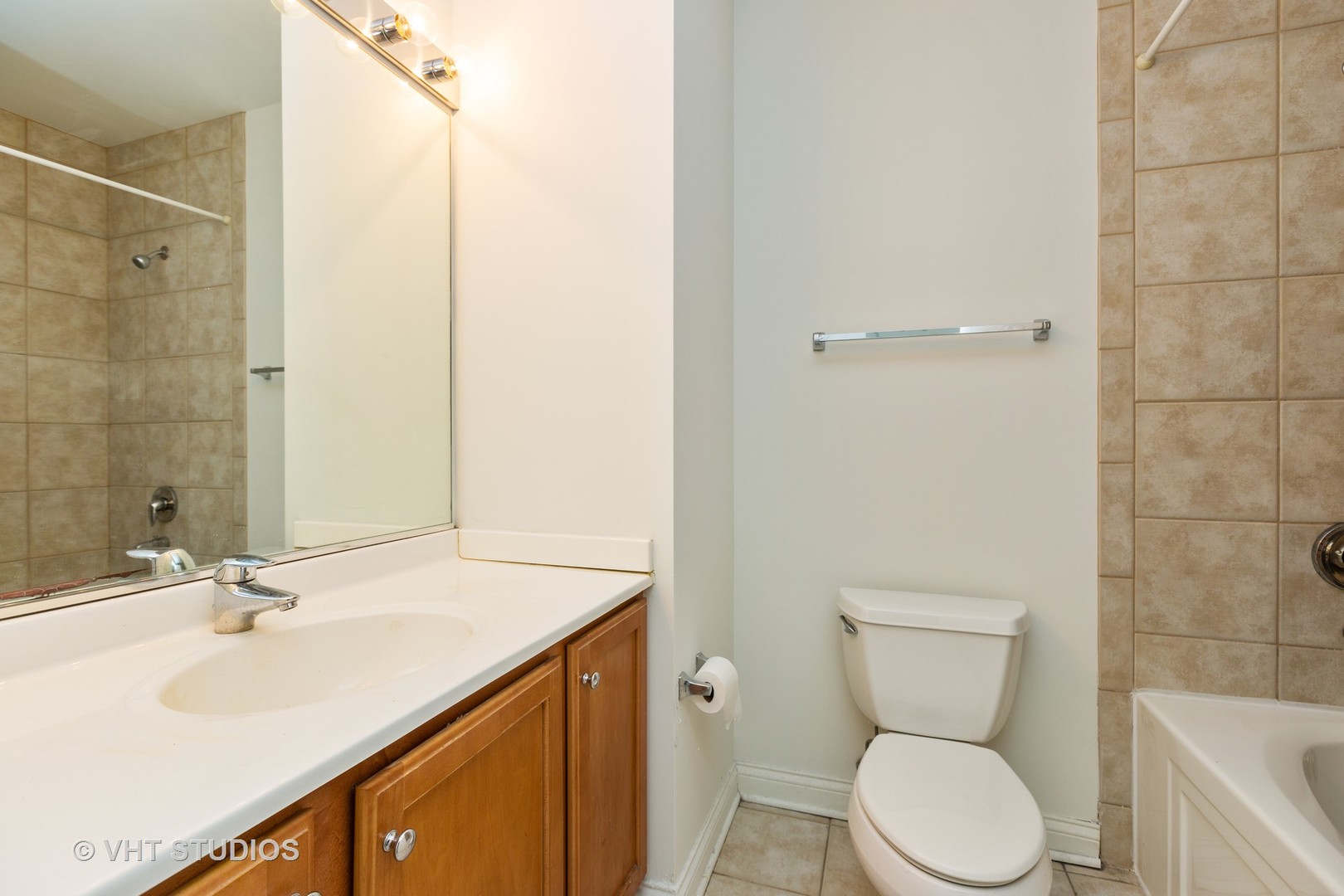 8 West Monroe Street, Unit 903 Chicago, IL 60603 - Photo 9 of 17