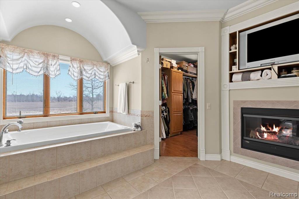 3590 North Burkhart Road Howell, MI 48855 - Photo 20 of 48 Gallery Image 20