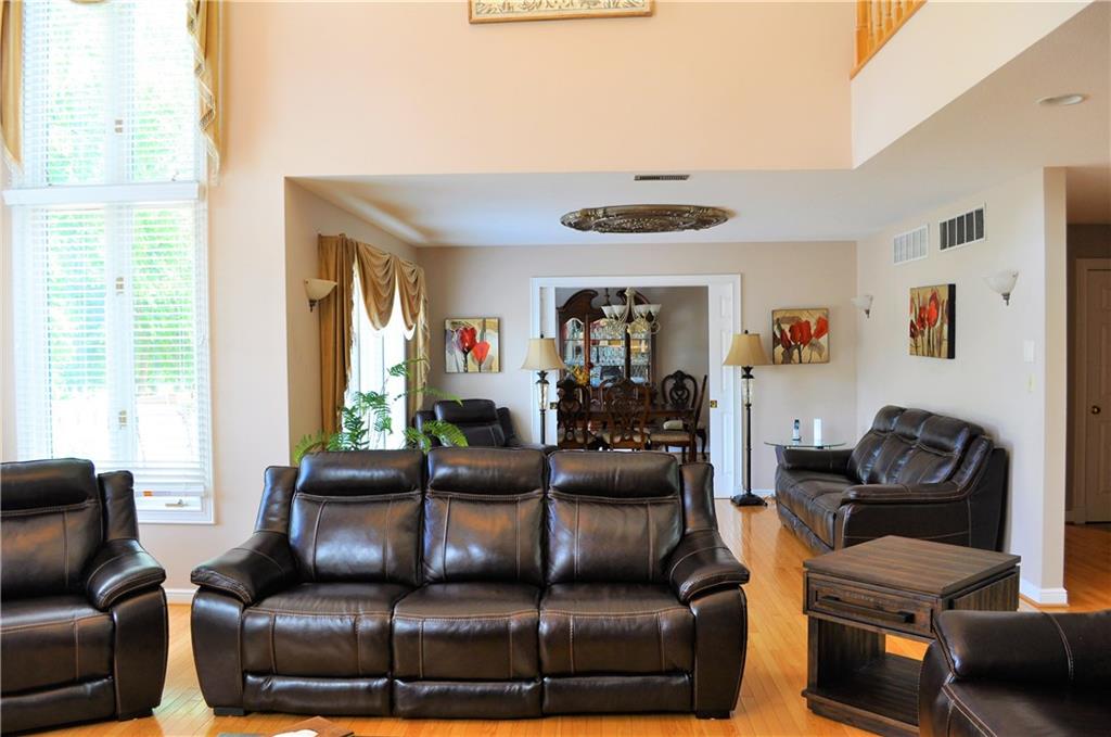 4422 Mallard Point Columbus, IN 47201 - Photo 12 of 51 Gallery Image 12