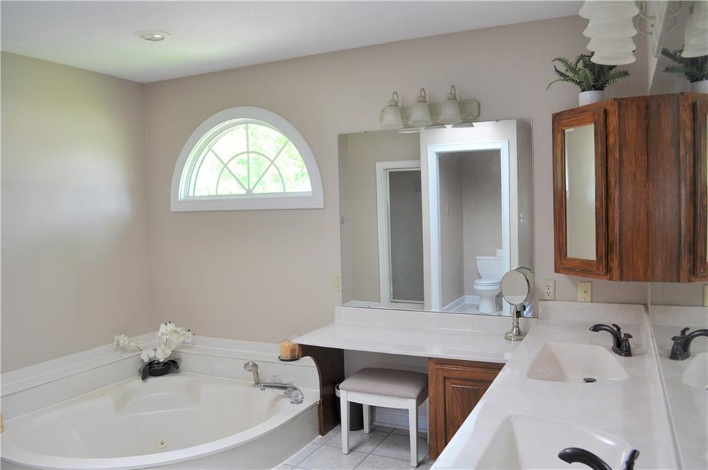 4422 Mallard Point Columbus, IN 47201 - Photo 24 of 51 Gallery Image 24