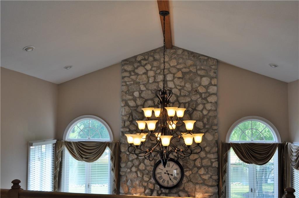 4422 Mallard Point Columbus, IN 47201 - Photo 5 of 51 Gallery Image 5