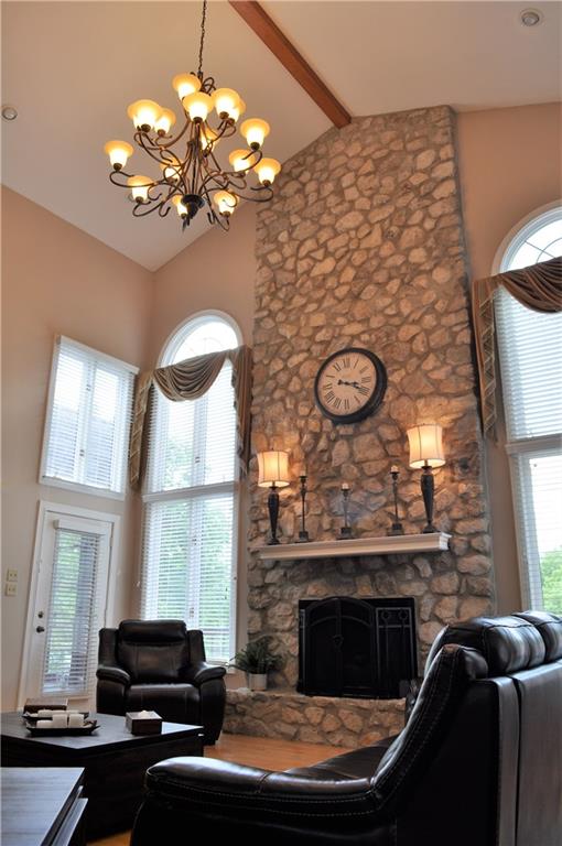 4422 Mallard Point Columbus, IN 47201 - Photo 10 of 51 Gallery Image 10