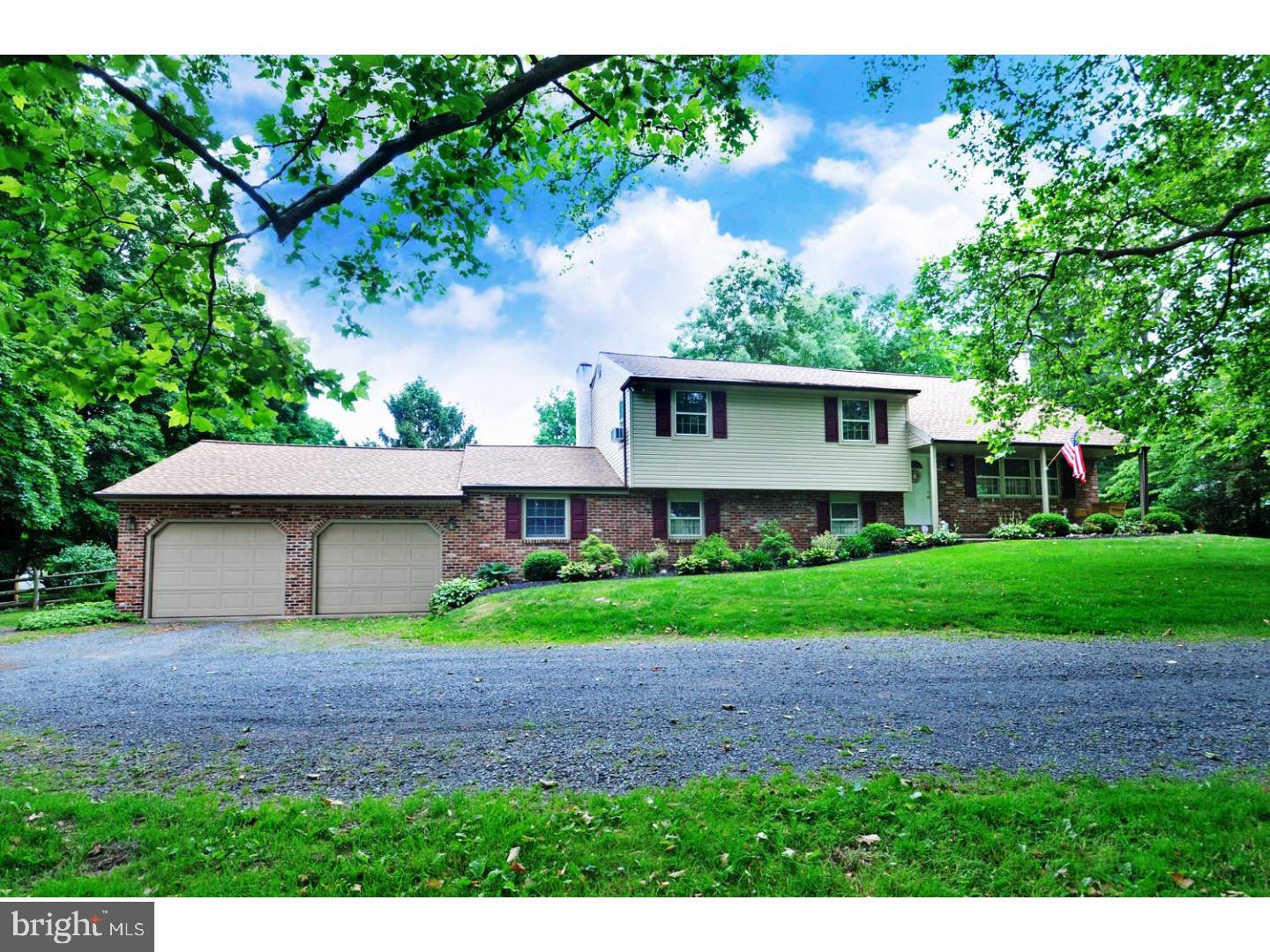 683 Reeves Lane Warminster, PA 18974 - Photo 1 of 25 Exterior Front