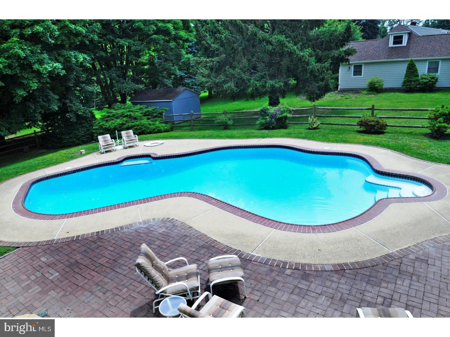 683 Reeves Lane Warminster, PA 18974 - Photo 23 of 25 Pool