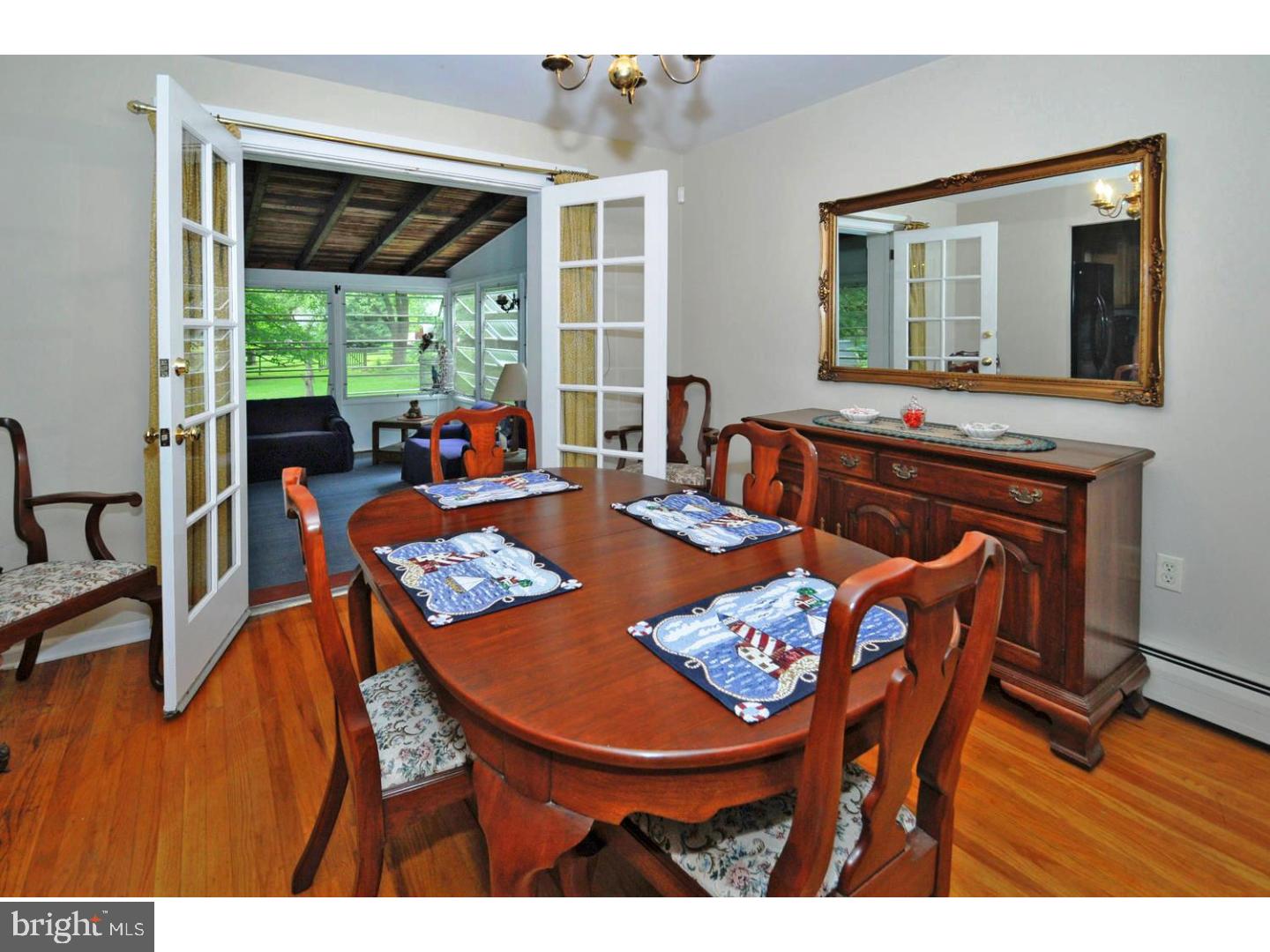 683 Reeves Lane Warminster, PA 18974 - Photo 6 of 25 Dining Room
