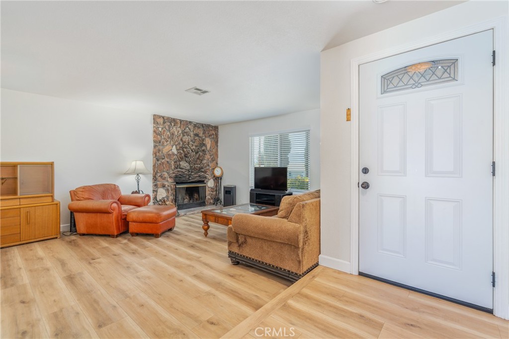 16230 Rodeo Street Hesperia, CA 92345 - Photo 10 of 30