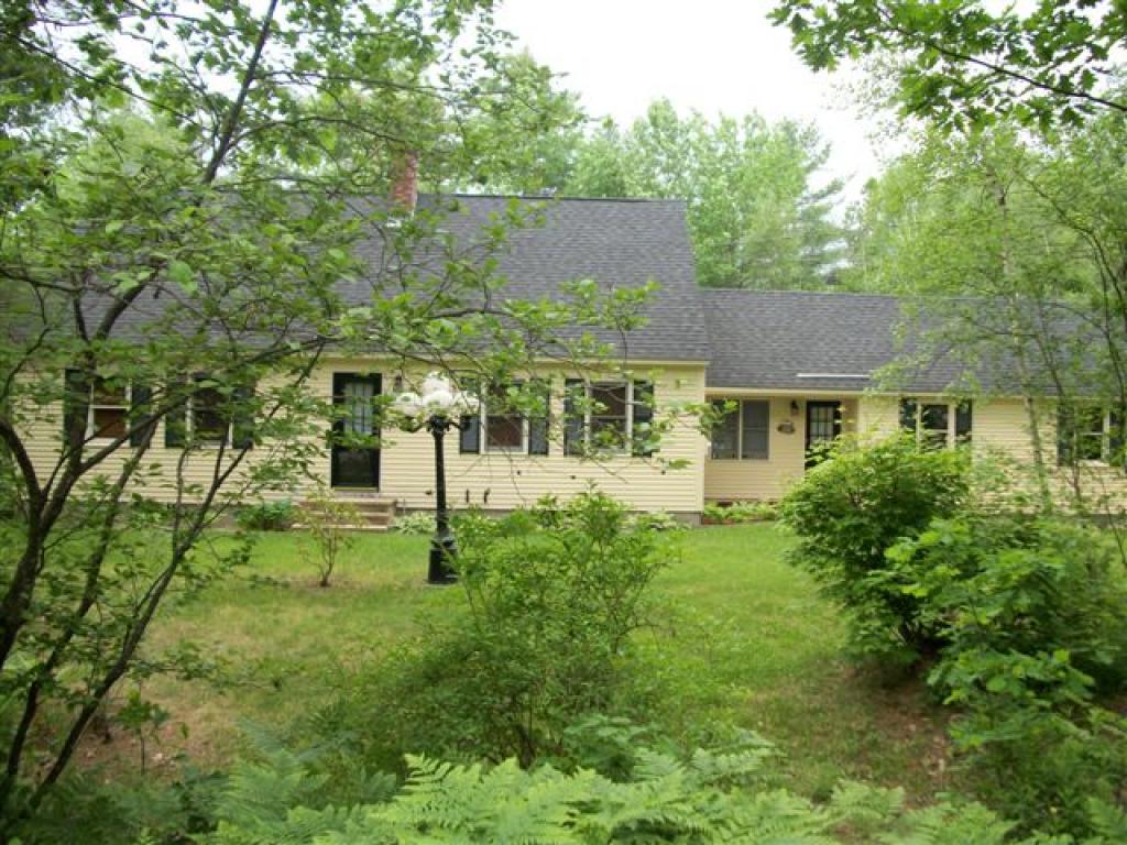 98 Forest Road Wolfeboro, NH 03894 - Photo 1 of 33 Gallery Image 1