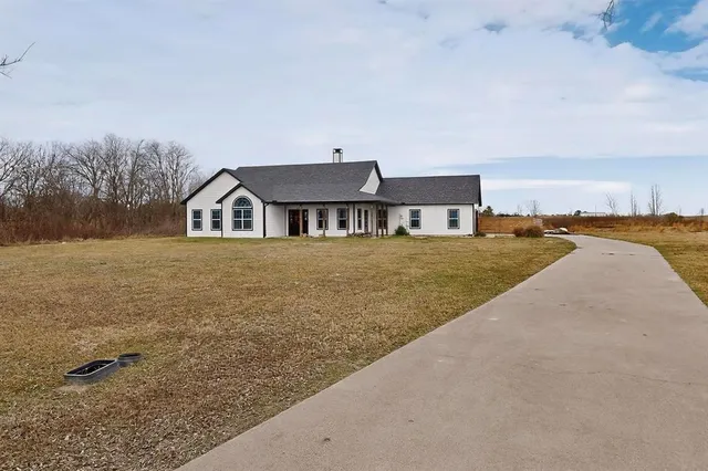 $475,000 | 400 County Road 4211, Ben Wheeler, TX 75754