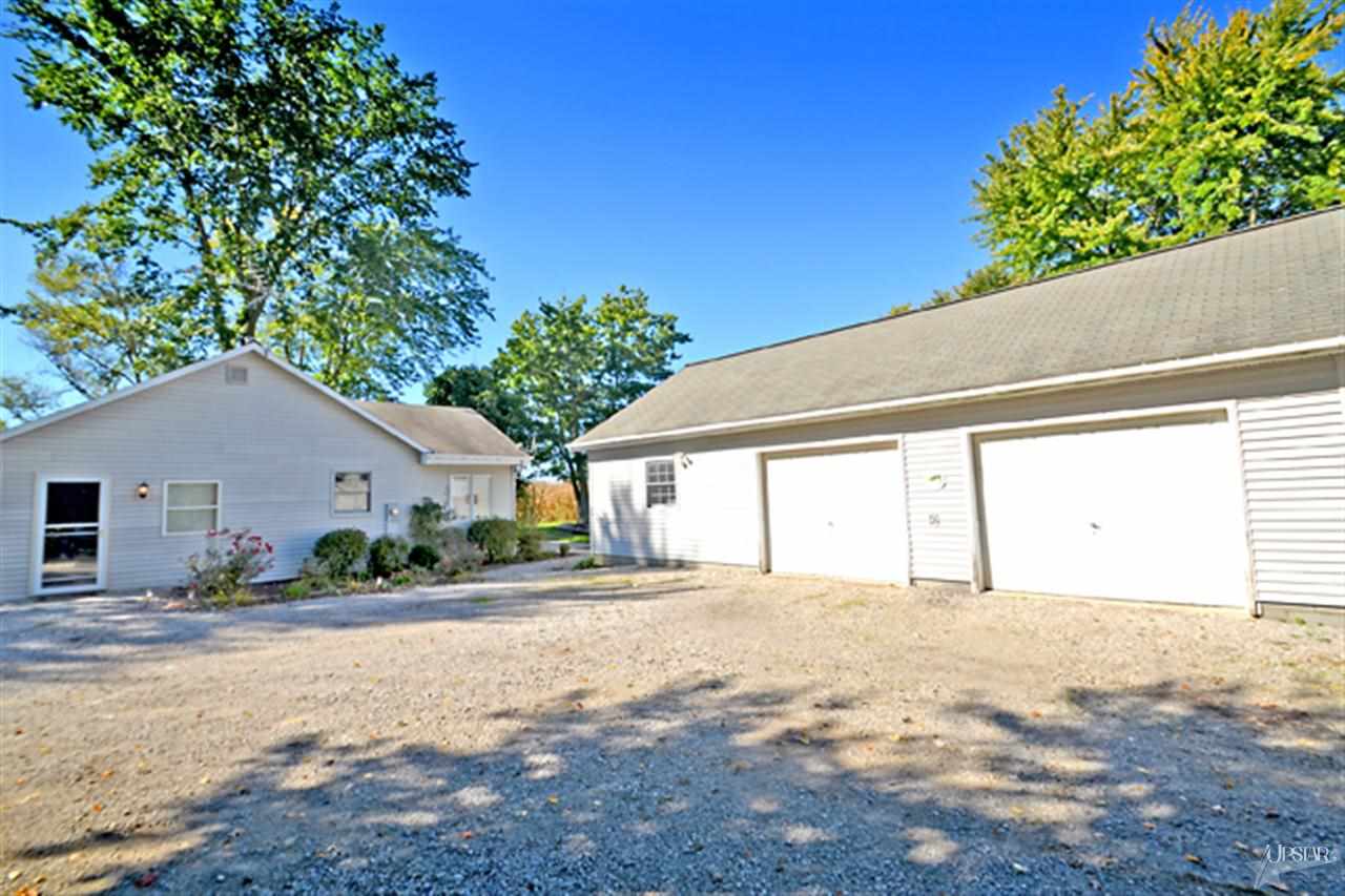 7620 Goshen Road Fort Wayne, IN 46818 - Photo 2 of 20