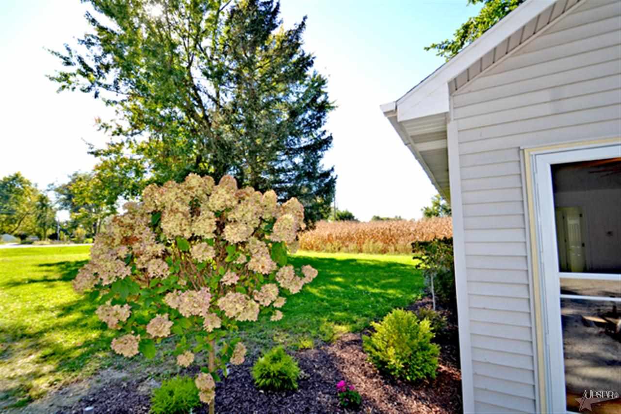 7620 Goshen Road Fort Wayne, IN 46818 - Photo 7 of 20