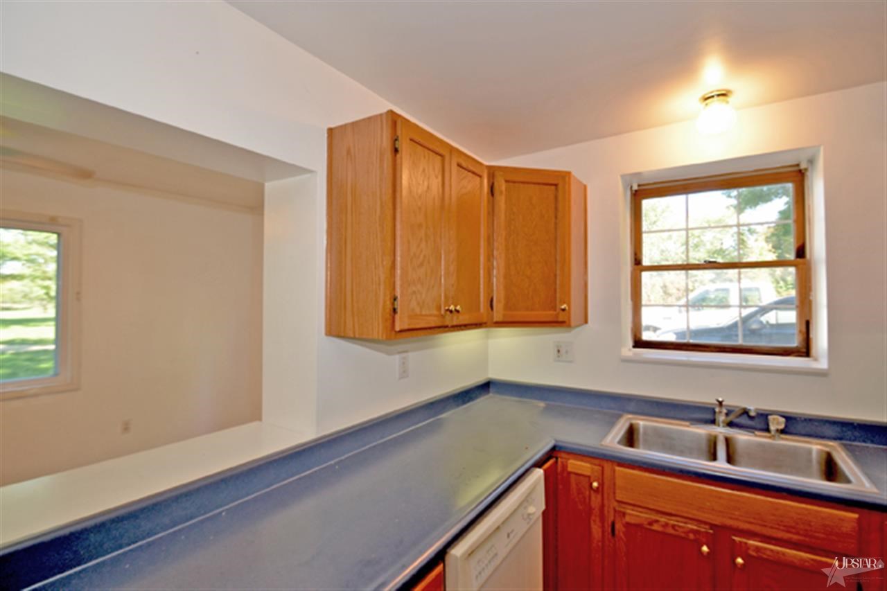 7620 Goshen Road Fort Wayne, IN 46818 - Photo 10 of 20