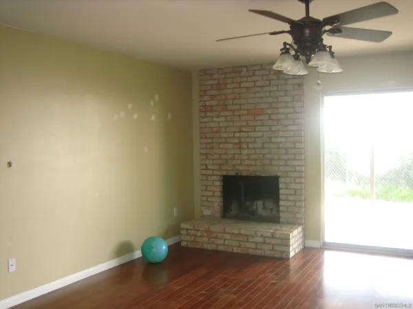 $3,950 | 13153 Avenida Grande, San Diego, CA 92129