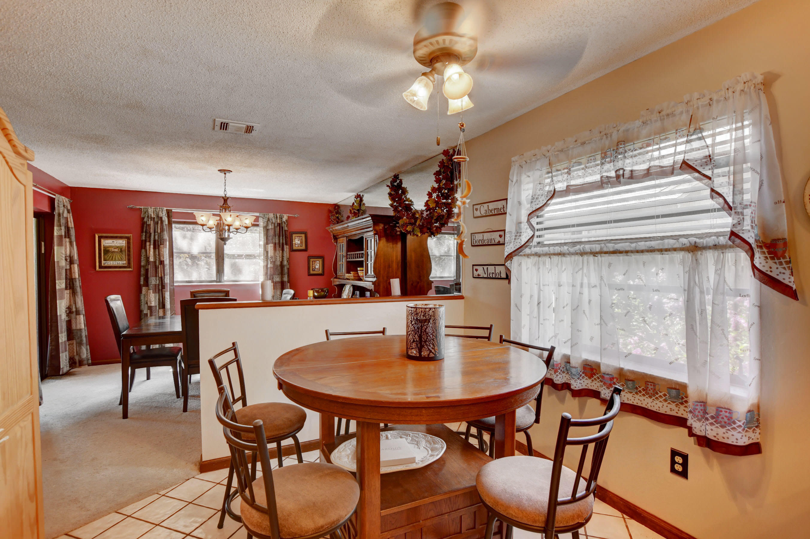 23118 Southwest 53rd Avenue Boca Raton, FL 33433 - Photo 10 of 28 13_ebf_3192and4more