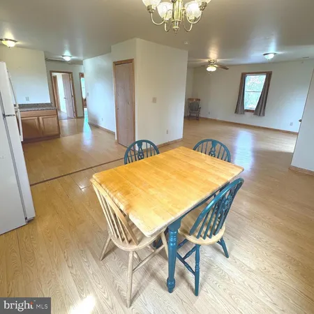 $1,250 | 6173 Back Road, Maurertown, VA 22644