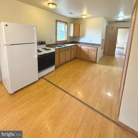 $1,250 | 6173 Back Road, Maurertown, VA 22644