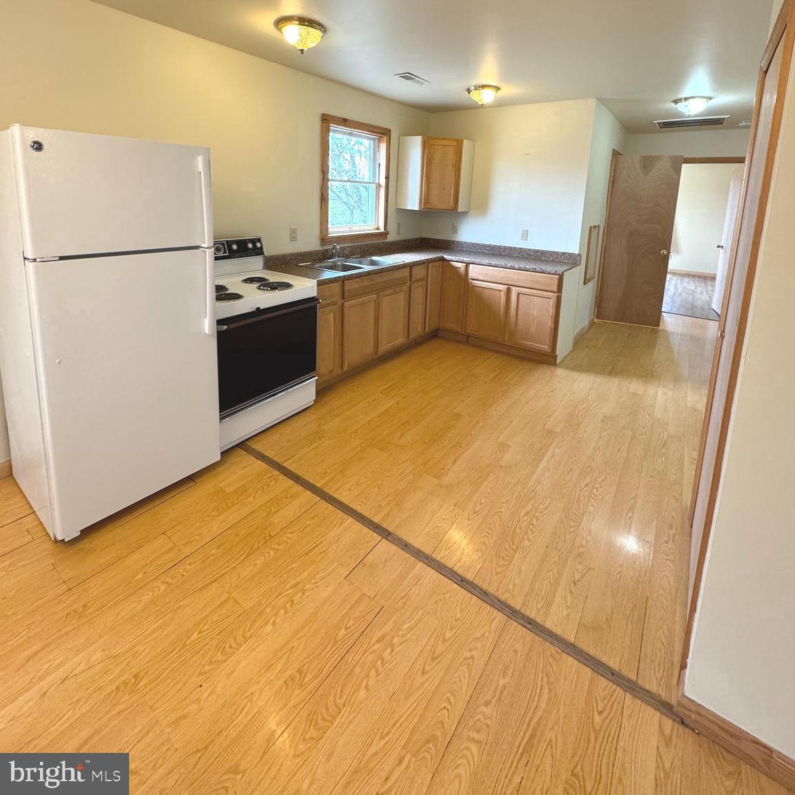 6173 Back Road Maurertown, VA 22644 - Photo 5 of 11