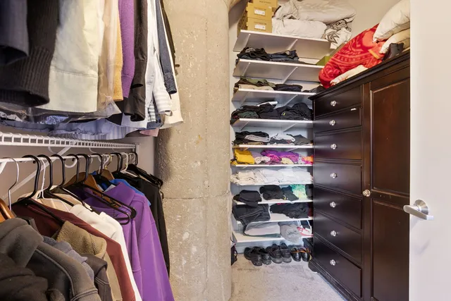 $470,000 | 1069 West 14th Place, Unit 225, Chicago, IL 60608