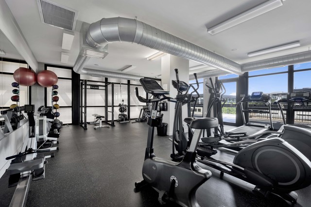 1069 West 14th Place, Unit 225 Chicago, IL 60608 - Photo 33 of 43