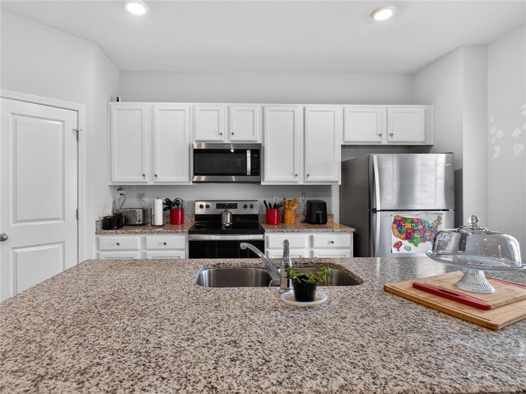 180 Amberjack Trail Covington, GA 30016 - Photo 14 of 42