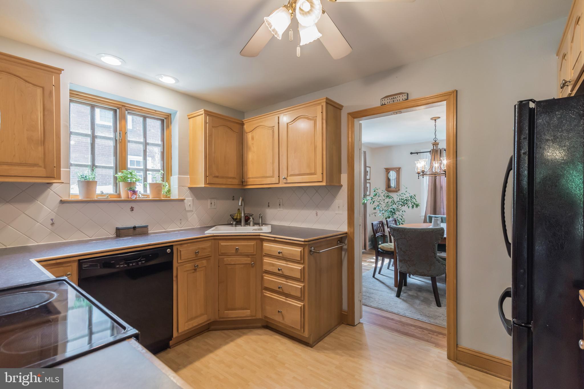 545 Prospect Road Springfield, PA 19064 - Photo 11 of 31 Kitchen