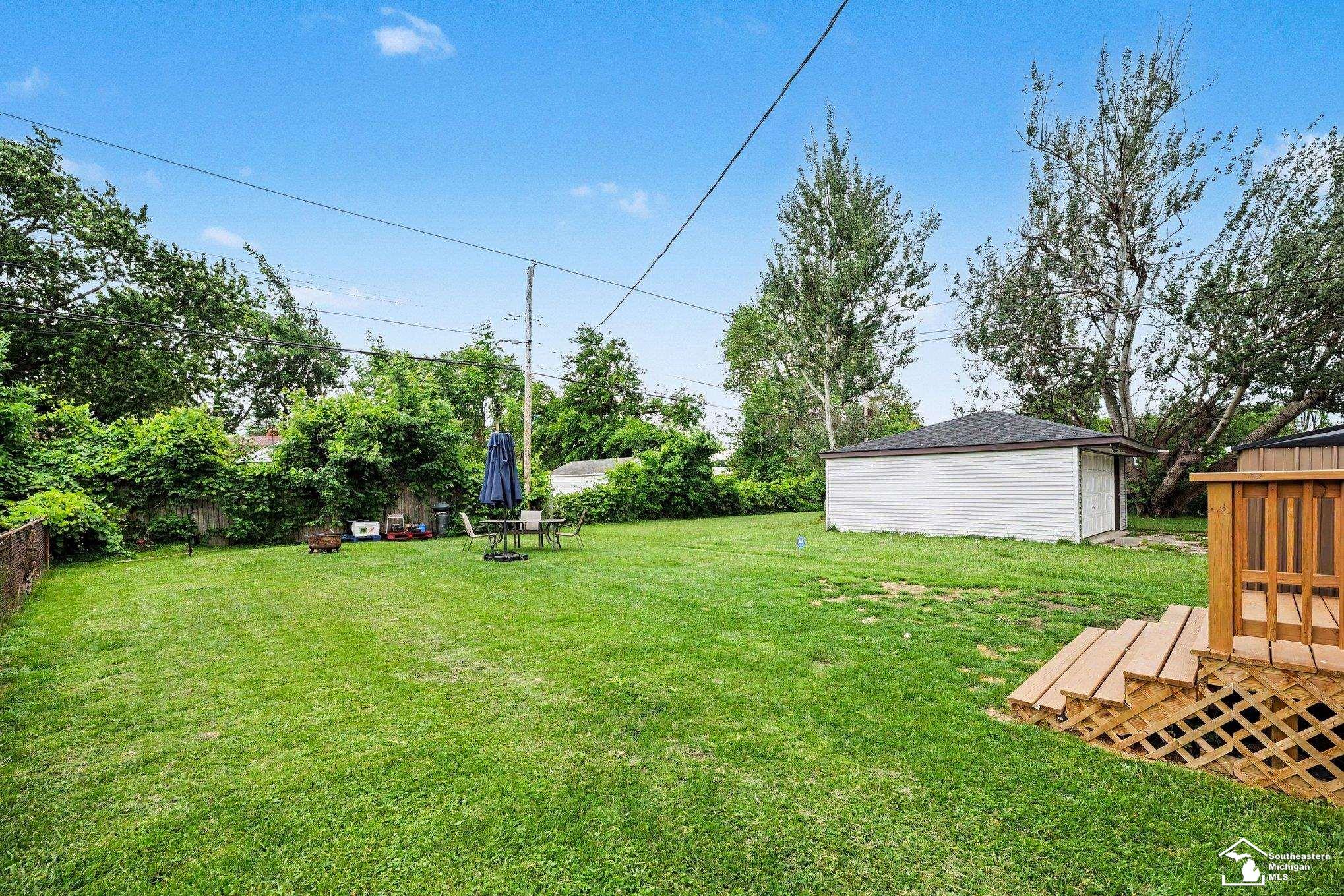 8436 Prospect Avenue Warren, MI 48089 - Photo 13 of 15