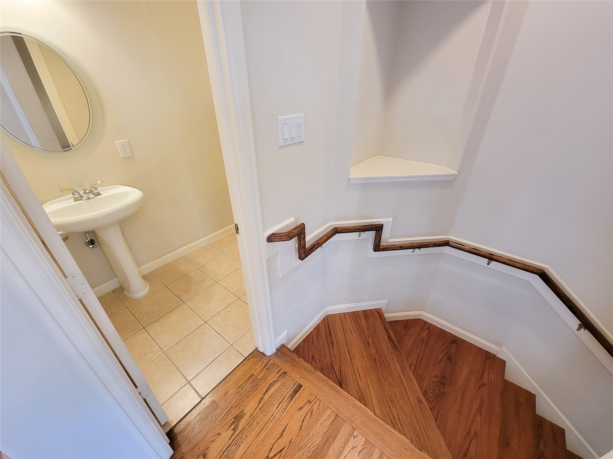 604 Reinerman Street Houston, TX 77007 - Photo 8 of 39
