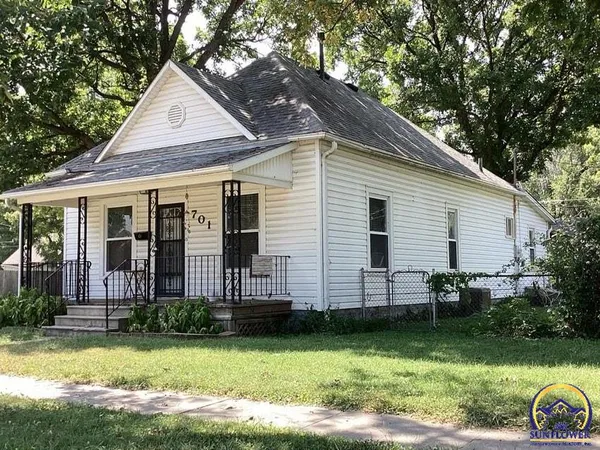 $120,500 | 701 Northeast Poplar Street, Topeka, KS 66616
