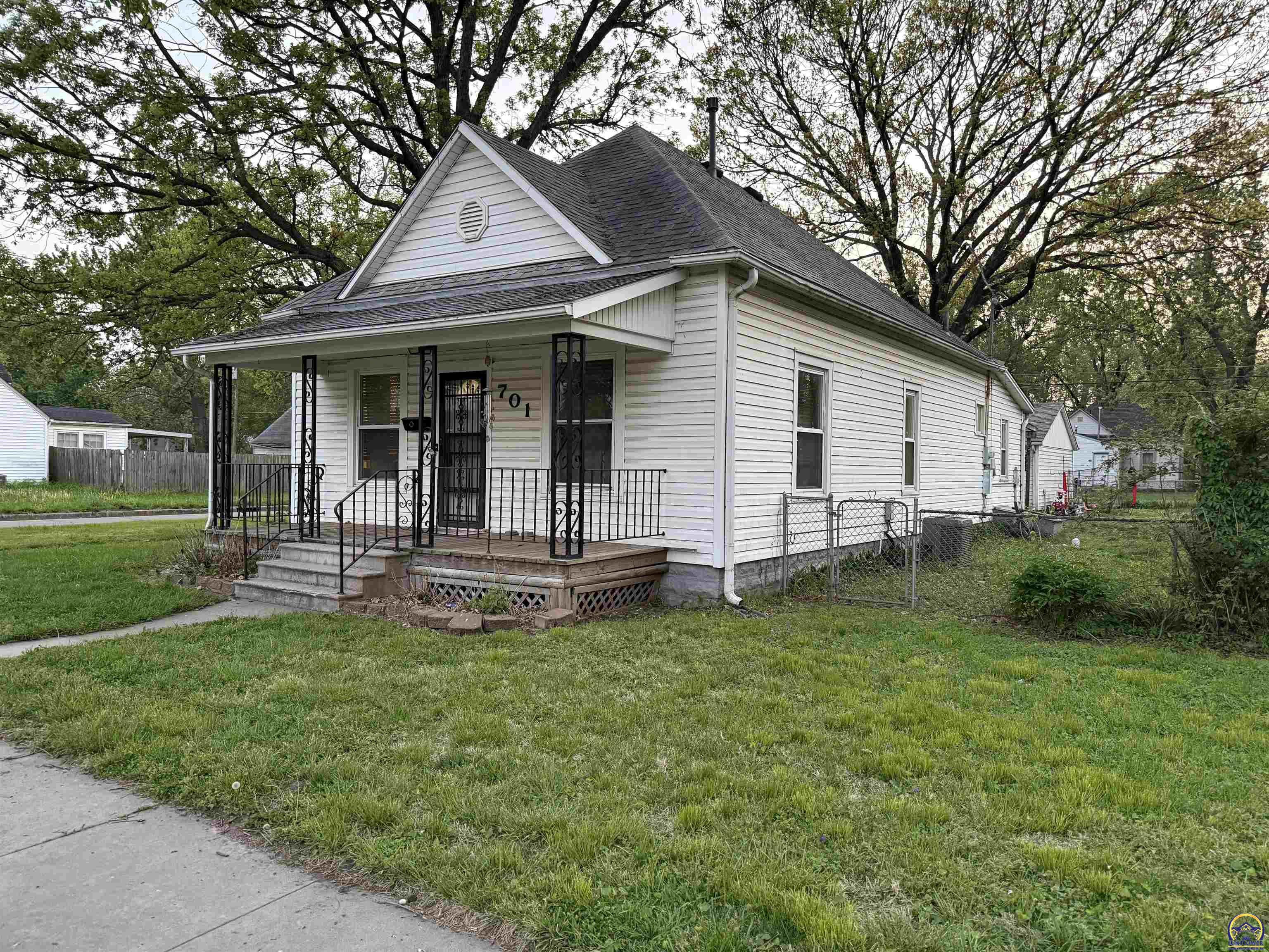 701 Northeast Poplar Street Topeka, KS 66616 - Photo 2 of 14