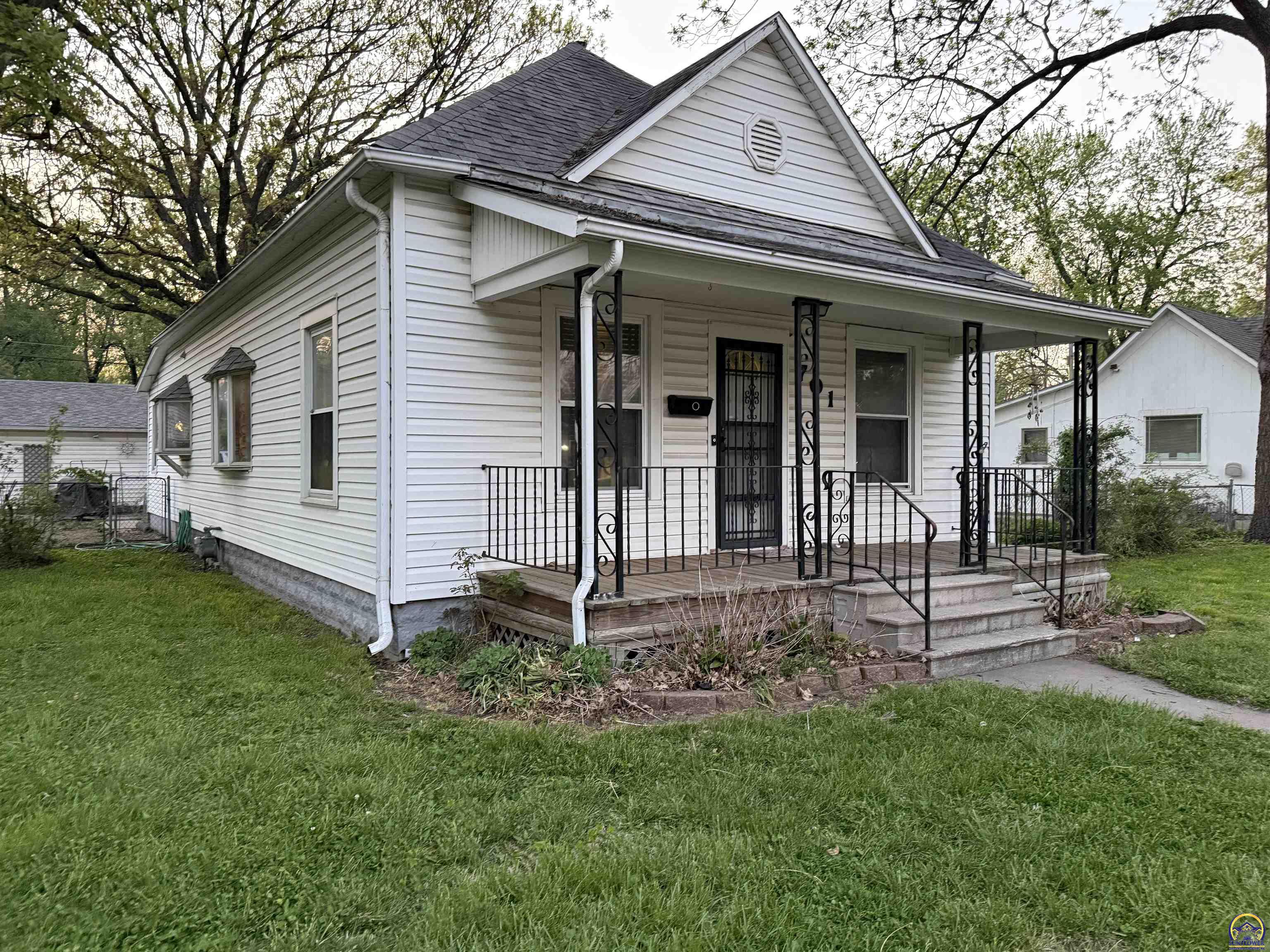 701 Northeast Poplar Street Topeka, KS 66616 - Photo 3 of 14