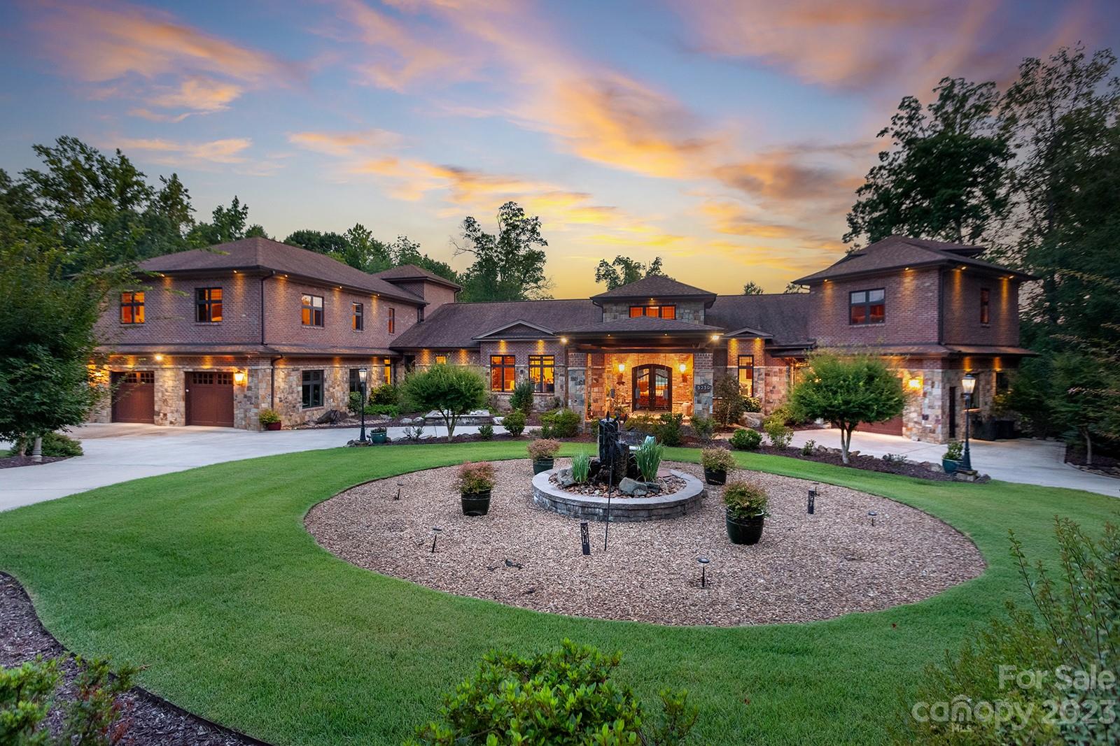 5239 Mallard Point Road Lake Wylie, SC 29710 - Photo 1 of 47 Gallery Image 1