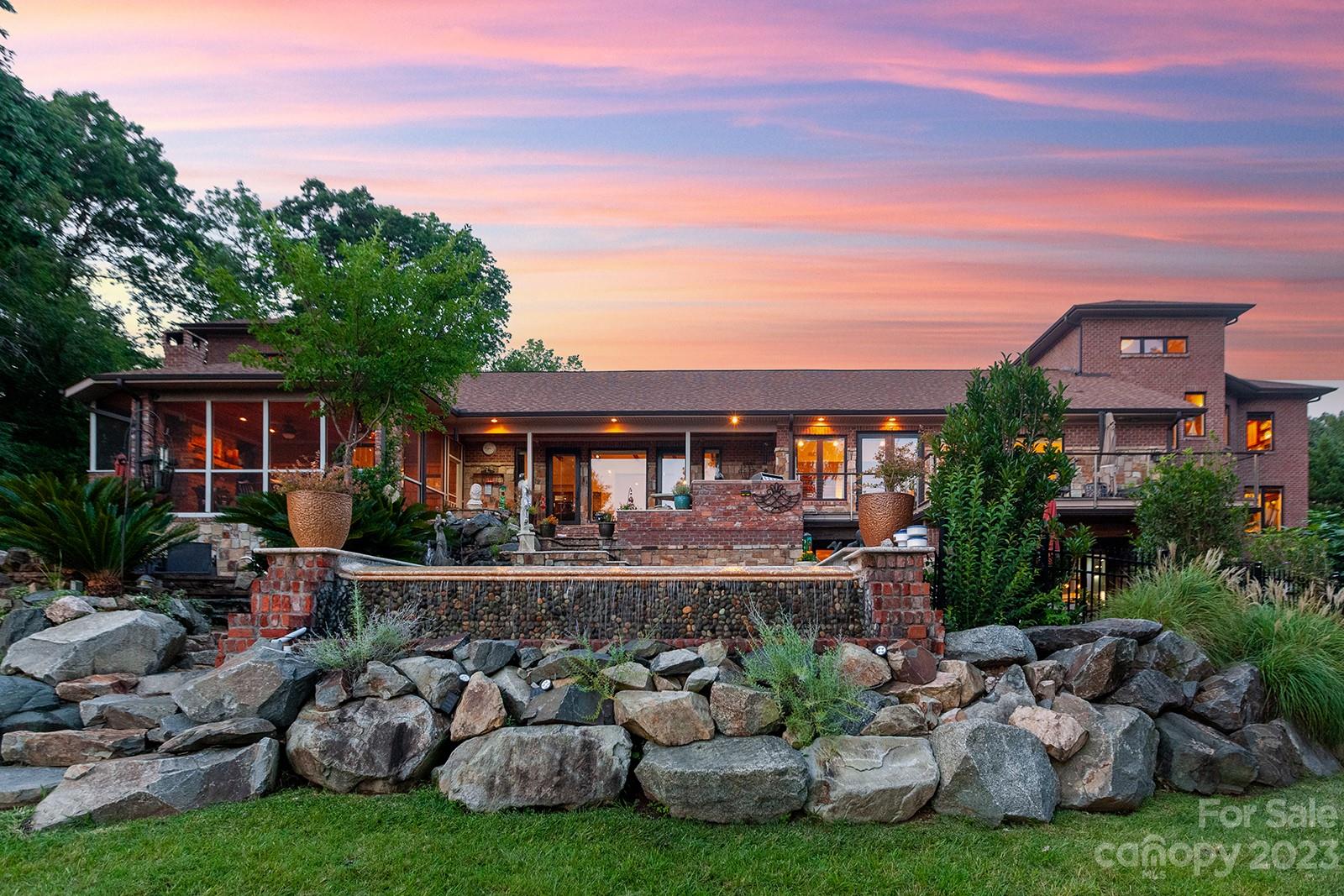 5239 Mallard Point Road Lake Wylie, SC 29710 - Photo 3 of 47 Gallery Image 3