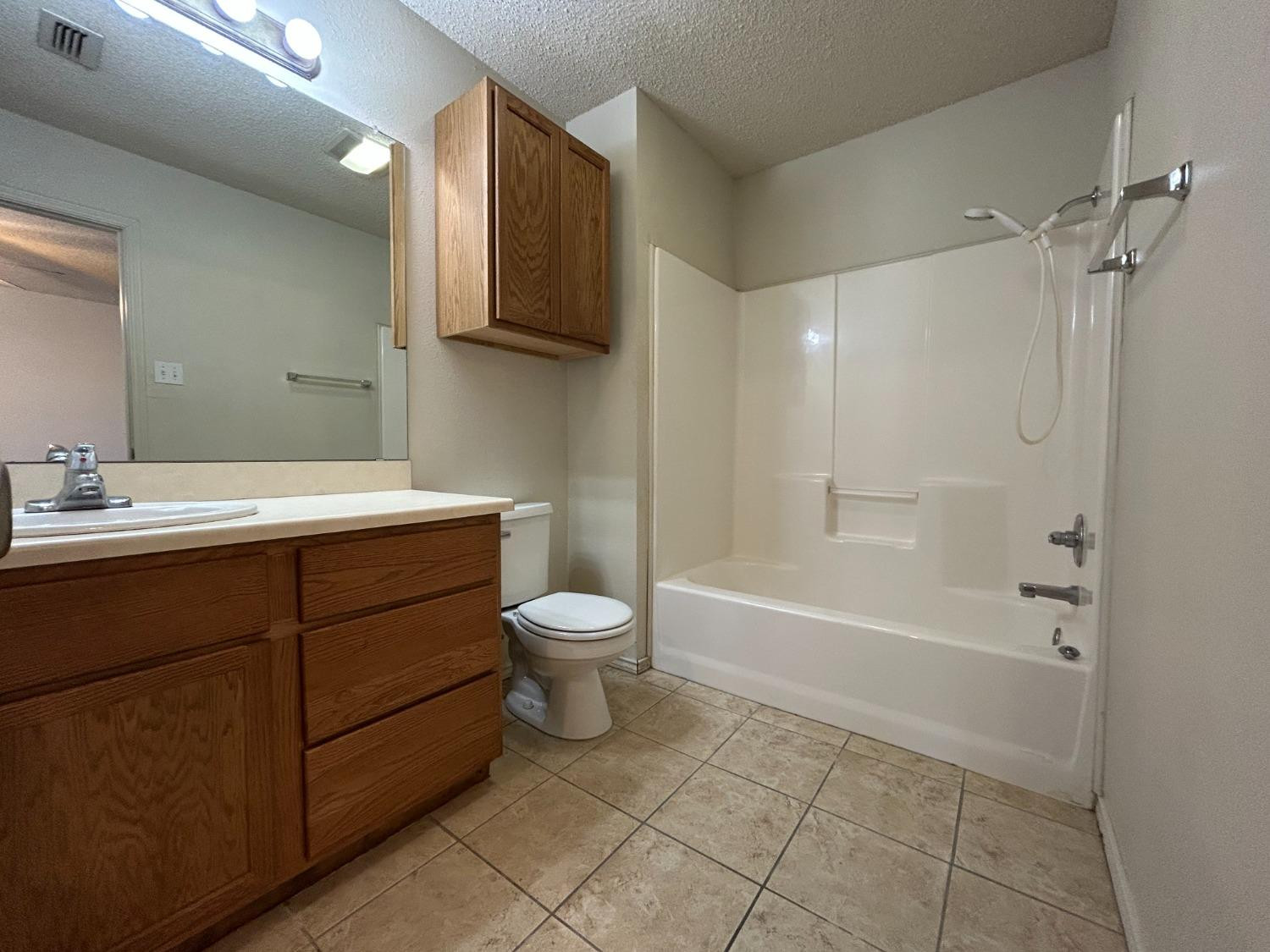 5816 96th Street, Unit B Lubbock, TX 79424 - Photo 7 of 10 Photo 7