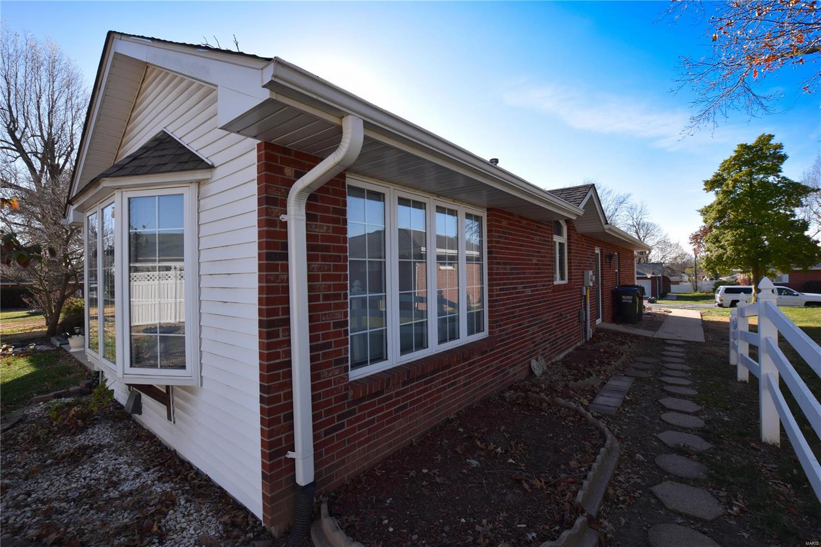 16 Richard Street Waterloo, IL 62298 - Photo 10 of 36 Gallery Image 10