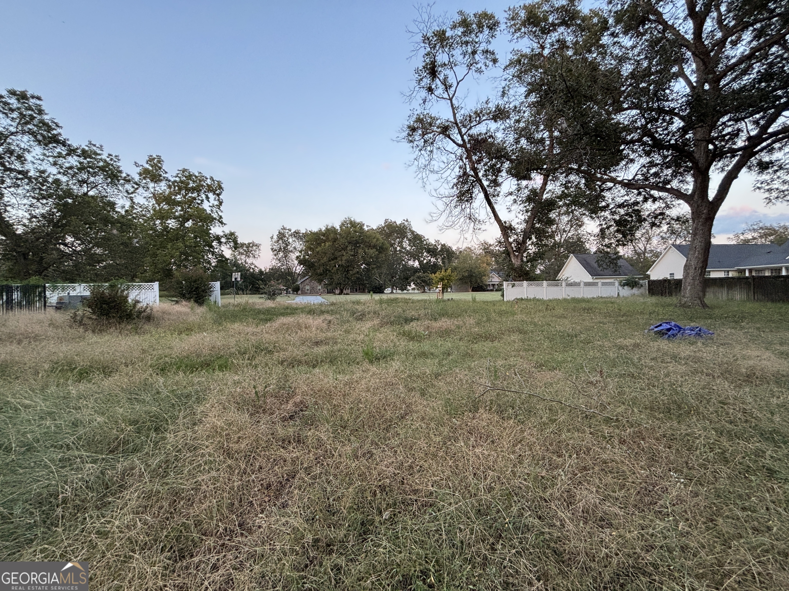 140 Racetrack Drive Cochran, GA 31014 - Photo 32 of 33 a view of a field with trees