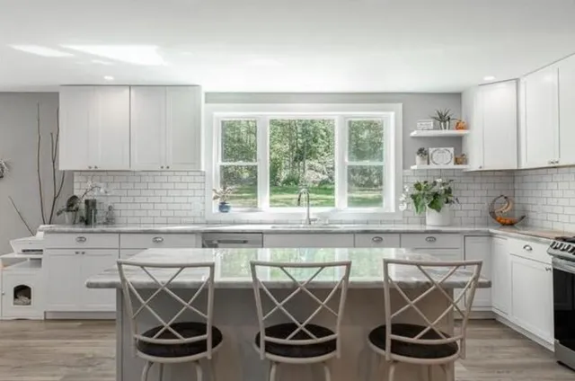 $1,195,000 | 362 Cross Road, Rumney, NH 03266