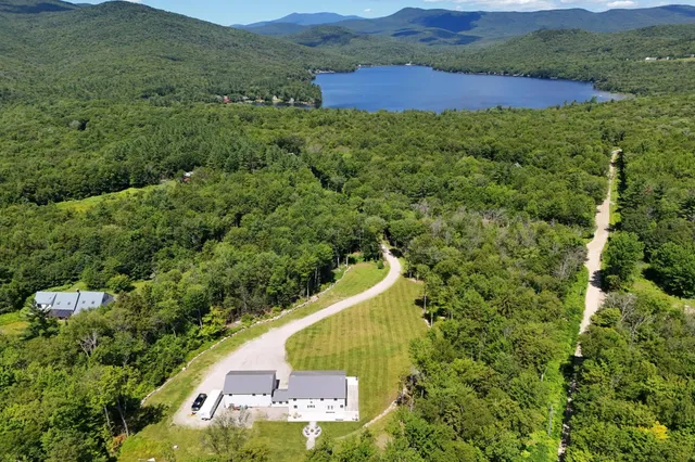 $1,095,000 | 362 Cross Road, Rumney, NH 03266