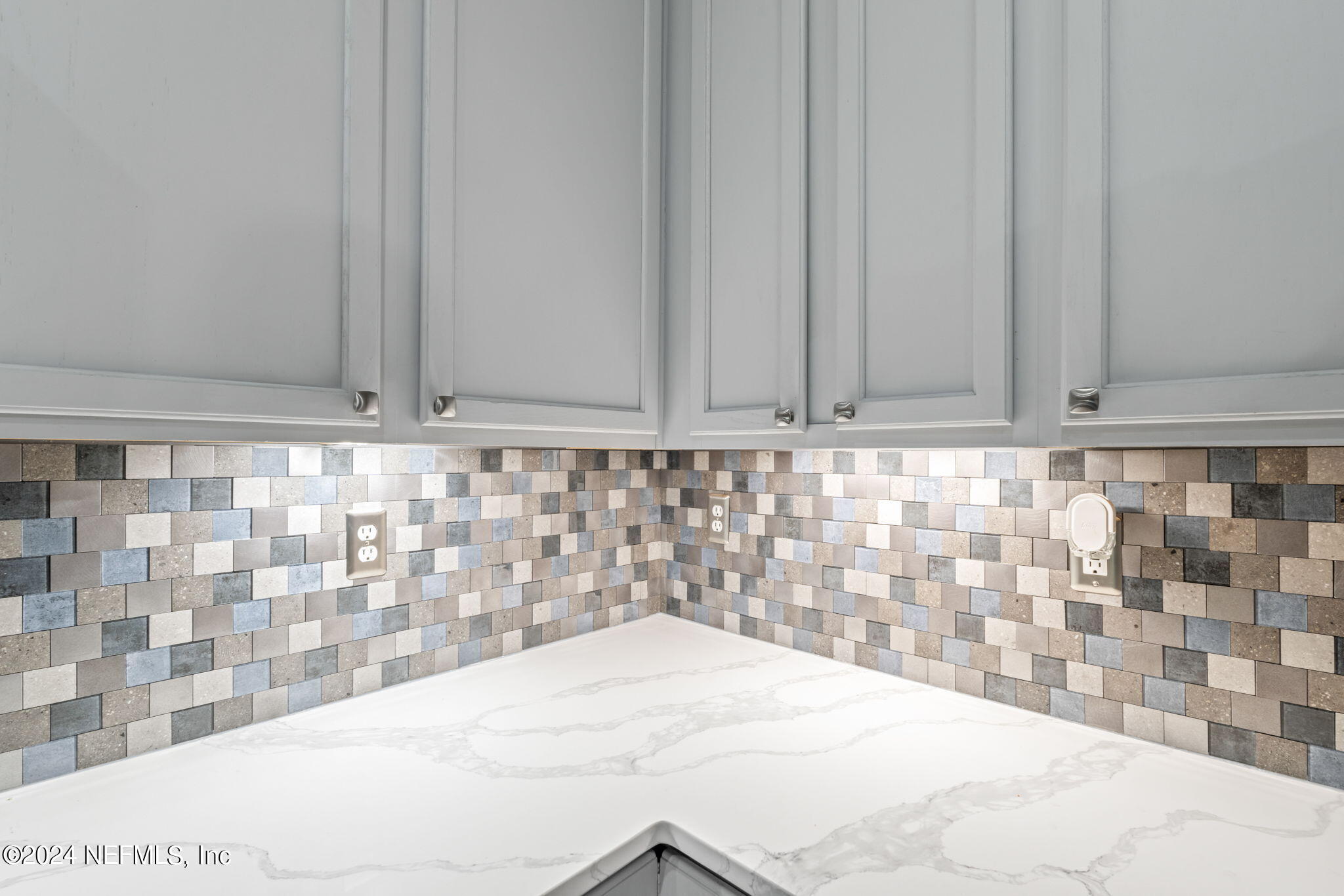 1977 Protection Point Fleming Island, FL 32003 - Photo 33 of 84 Tile Backsplash