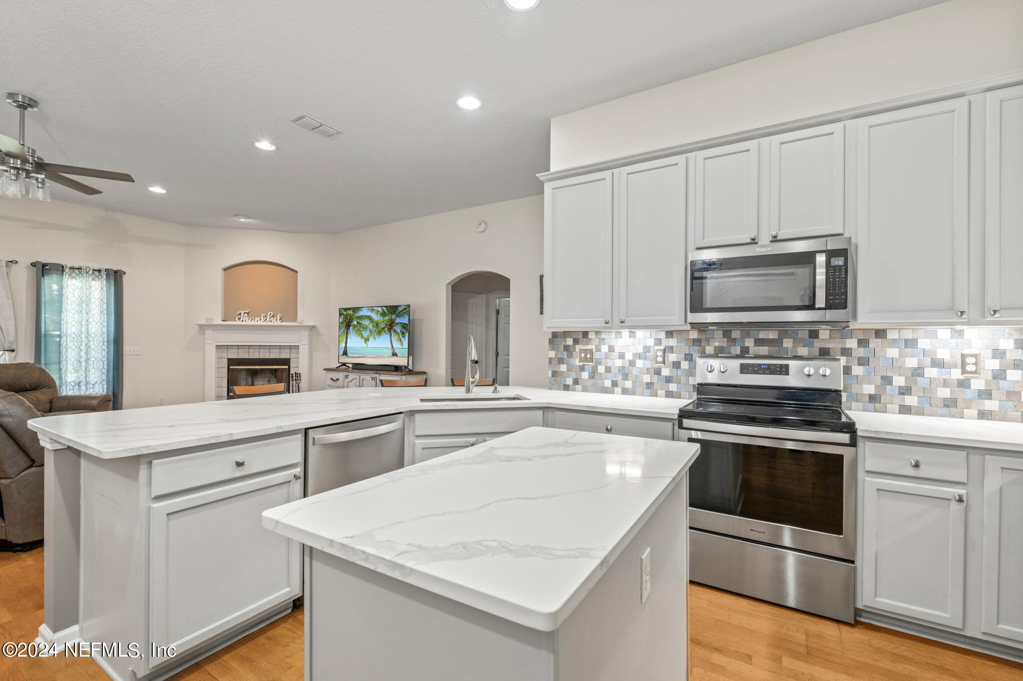 1977 Protection Point Fleming Island, FL 32003 - Photo 5 of 84 Amazing NEW Kitchen Remodel!!