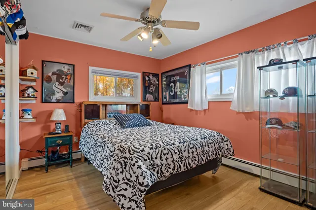 $350,000 | 20 Fireside Lane, Levittown, PA 19055