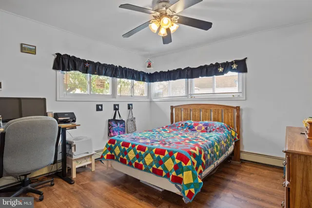 $350,000 | 20 Fireside Lane, Levittown, PA 19055