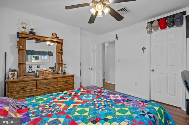 $350,000 | 20 Fireside Lane, Levittown, PA 19055