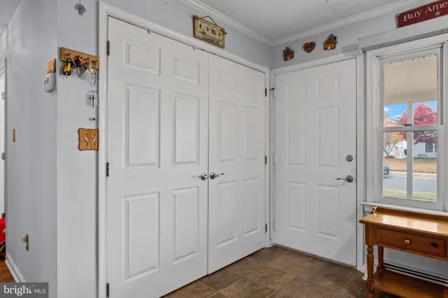 $350,000 | 20 Fireside Lane, Levittown, PA 19055